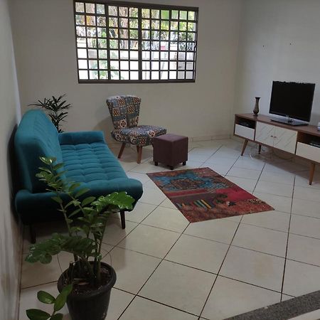 Casa completa com piscina em bairro nobre de Uberlândia Exterior foto